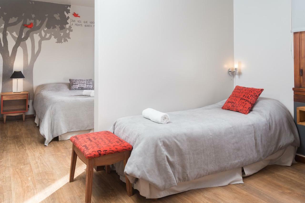Hostel Los Troncos Сан Карлос де Барилоче Екстериор снимка