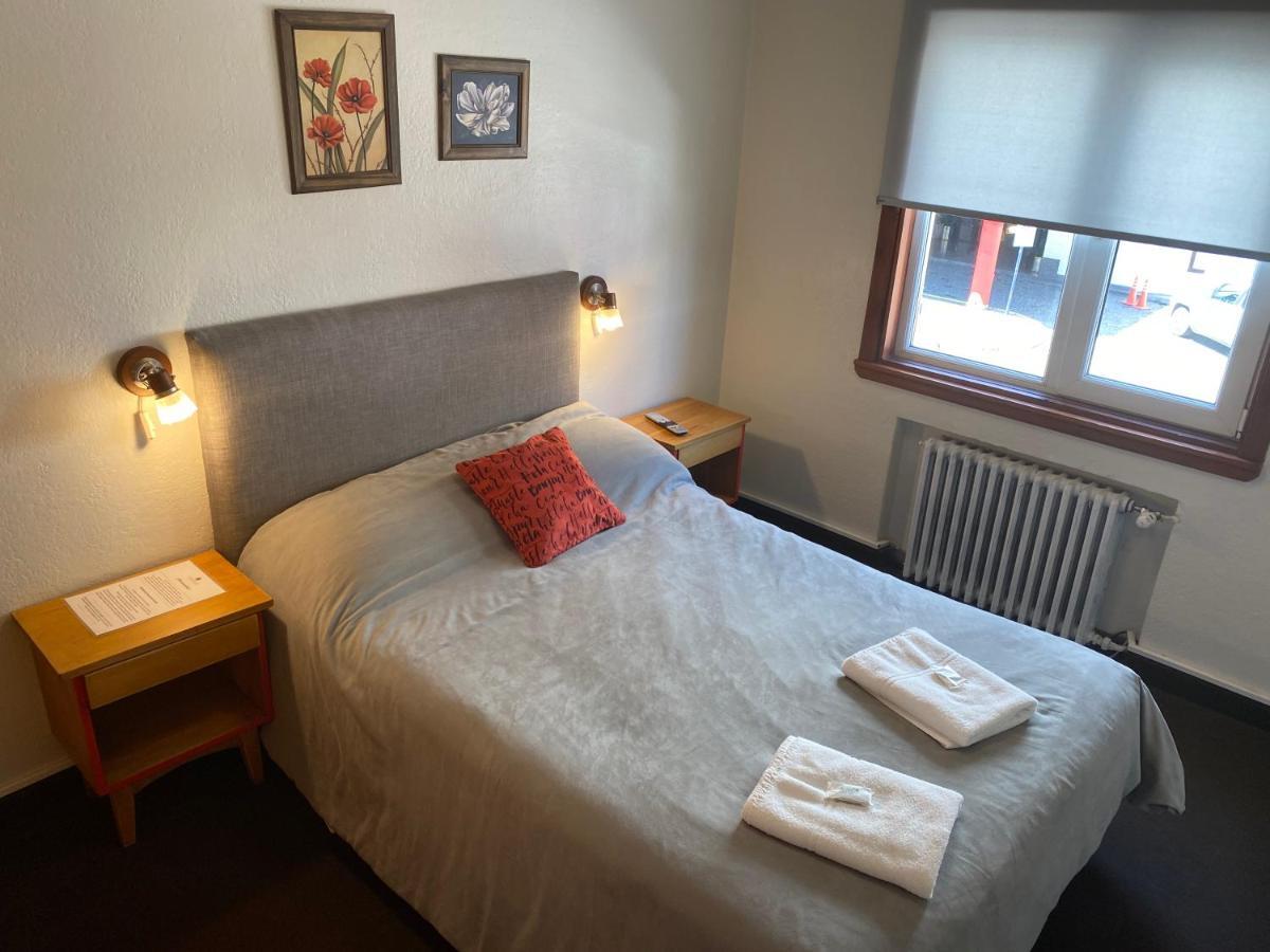 Hostel Los Troncos Сан Карлос де Барилоче Екстериор снимка
